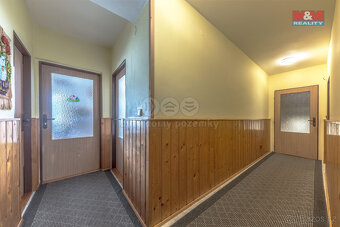 Prodej rodinného domu, 232 m², Benešov nad Pl, ul. Wolkerova - 19