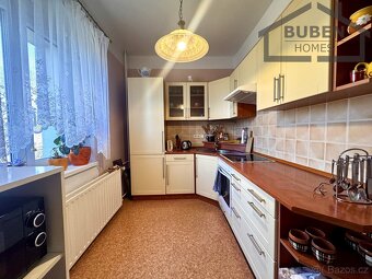 Rodinný dům (3 bytové jednotky) se zahradou 625 m2 - Cheb -  - 19