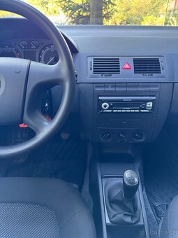 Škoda Fabia 1.4i 55Kw, Klima - 19