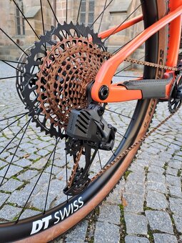 NOVÝ nejetý Santa Cruz Blur C / Rock Shox SID / Sram GX / ve - 19