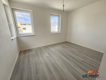 Prodej novostavby 3+kk, 107 m2, poz. 193 m2, Praha 9 - Jahod - 19