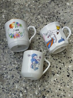 Stará a starší keramika, sklo, porcelán. Cena za kus. - 19