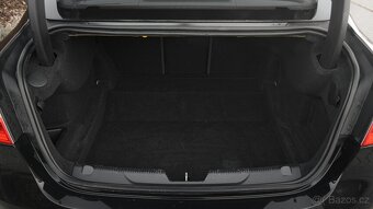 Jaguar XE, 25t 2,0/177kW 1.maj - 19