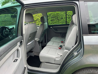 Prodám TOURAN 2.0 TDI - 19