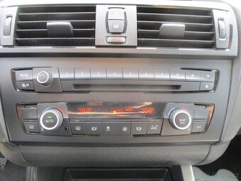 BMW 116d JOY 85kw Automat GPS 04/2014 - 19