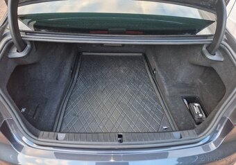 BMW 750i xDrive Pure Excellence, 1. majitel, DPH - 19