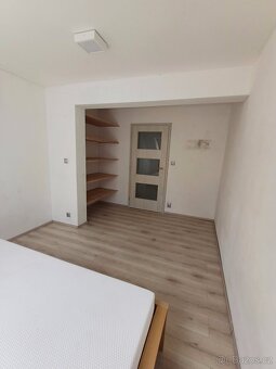 Rodinný dům 230m2, garáž, výřivka, krytý bazén, pára - 19