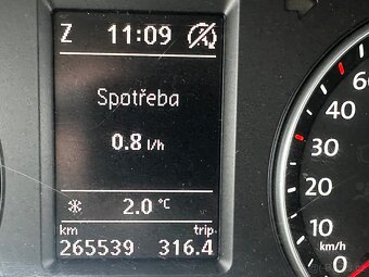 Volkswagen Sharan DSG 2.0 TDI 110 kW Trendline, Navi, tažné - 19