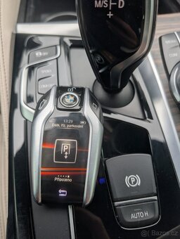 BMW 530d xDrive M-packet, rok 2017, 195 kW, TOP výbava - 19