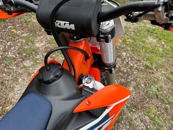 KTM 450 SX-F 2022 - 19