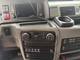 MAN TGS 28.500 6x4 třístranný sklápěč Bordmatic RETARDER - 19