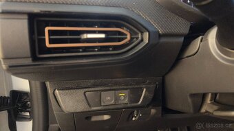 Dacia Sandero Stepway Essential Eco-G 100 - 19