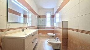 Prodej rodinného domu 360 m², Praha 10 - Uhříněves - 19