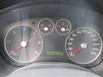 FORD CMAX - 1.6 TDCi , tažné zařízení - 19