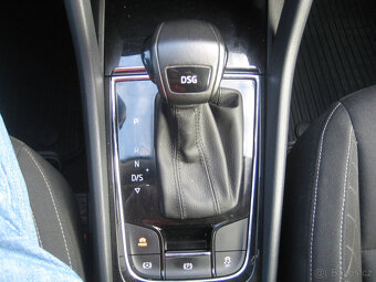 ŠKODA KAROQ 1.5 TSi AMBITION ČR SERVISKA DSG - 19