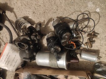 Různé náhradní díly pro auto Škoda 100 - 19