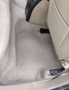 prodám béžový interiér do Škody Octavie 2 kombi - 19