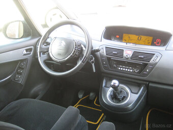 CITROEN GRAND C4 PICASSO 1.6 HDi 7.MÍST 1.MAJITEL - 19