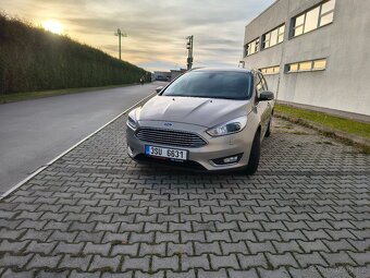 Ford Focus 2.0 tdci Titanium - 19