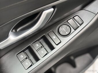 Hyundai i30 T-GDI 88kW family COMFORT, ČR, 1.maj. - 19