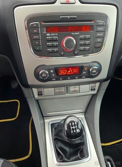 Ford Focus 1.6 16V 74KW/101 koní R.V.03/2011 - 19