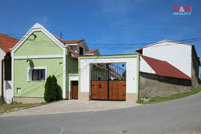 Prodej dvou rodinných domů, 370 m², Chržín - 19
