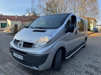 RENAULT TRAFIC 2.5DCI 107KW LONG 5 MÍST R.V.2010 - 19