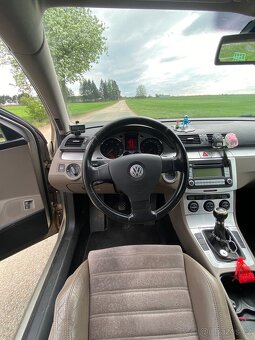 VW B6 combi variant 2.0 TDI - 19