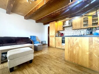 RD 4+kk po rekonstrukci se stodolou, bazénem a zahradou 757  - 19