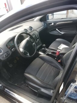 Ford mondeo mk4 - 19