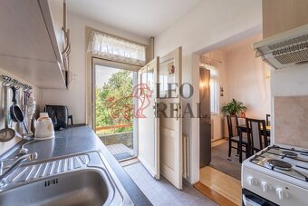 Řadový domek s krásnou zahradou. - 19