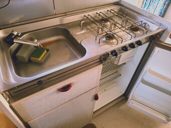 Burstner Avanti 4662 - 19