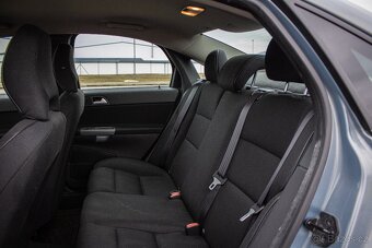 Volvo S40 1.6, 74kW, M5, 2010 - 19