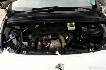 PEUGEOT 5008 1,6 HDI 84KW 7 MÍST 2014 114000KM - 19