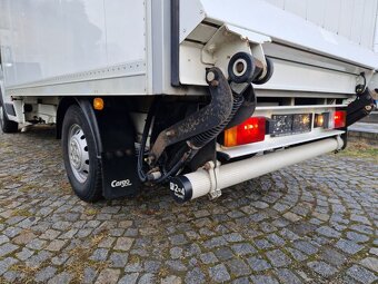 Auto s motorem 3,0 IVECO + hydraulické čelo - 19
