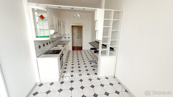 Pronájem byty 3+1, 99 m2 - Znojmo, náměstí Republiky - 19