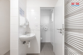 Prodej výrobního objektu, 2469 m², Tečovice - 19