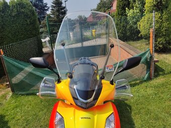 Honda SH 350 i REPSOL Limited edition (2022) po servisu - 19