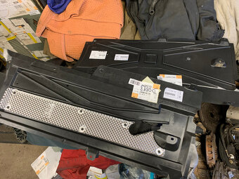 Predám BMW E38 750iL facelift vo výbornom stave - 19