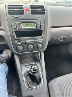 Volkswagen Golf,  1,9 TDI Comfortline Variant Ojeté, 5/2009, - 19