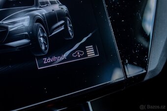 Audi E-tron 55 quattro Advanced, 300kW / Vzduch / OdpočetDPH - 19