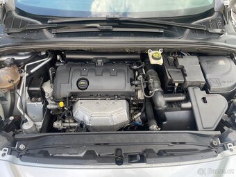 Peugeot 308 1,6 VTi, 2011 - 19