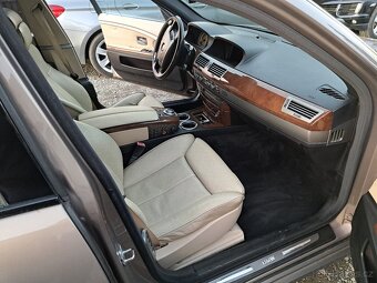Bmw 745d max vybava  lechce nabourane poizdne - 19