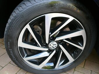 VW SHARAN 2.0 TDI 135KW 7MÍST DSG+F1 NAV ACC FRONT EL.BOČNÍ - 19