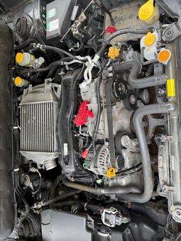 Subaru outback Br, 2.0 D, náhradní díly - 19