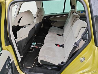 C4 Grand Picasso Exclusive 2.0 HDi 2009 - 19