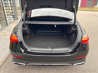 Prodám Mercedes-Benz E 220d 4MATIC AMG, záruka - 19