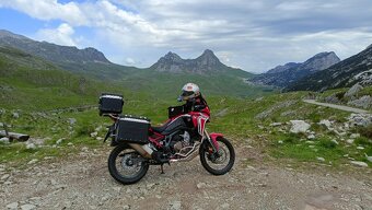 Honda CRF 1100 L Africa Twin - ČR 1. majitel - 19