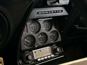 Chevrolet Corvette C3 5,7 V8 - 19