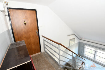 SLEVA  Prodej podkrovního bytu 2+kk, 35 m2 - Louny východ - 19